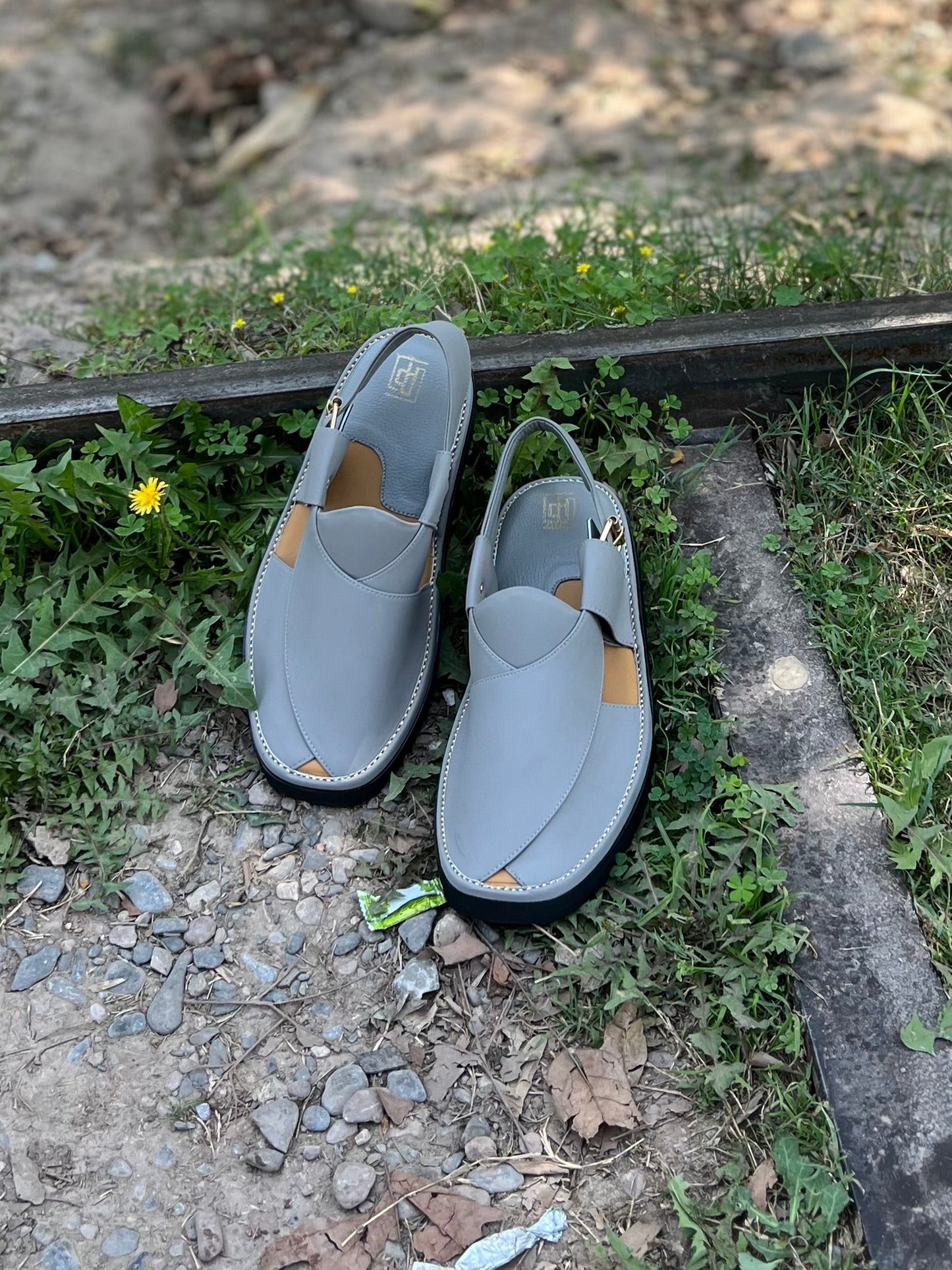 Royal Ash Gray Peshawari Chappal – Sketcher Sole