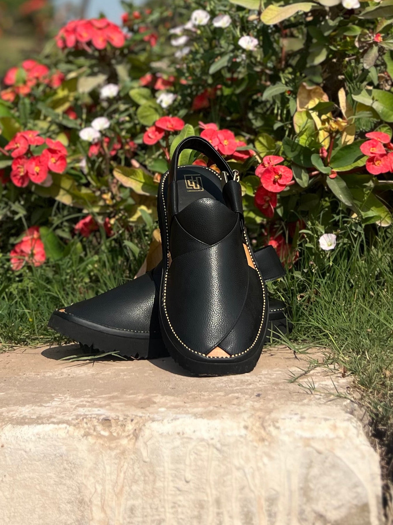 Royal Dotted Black Peshawari Chappal - Sketcher Sole