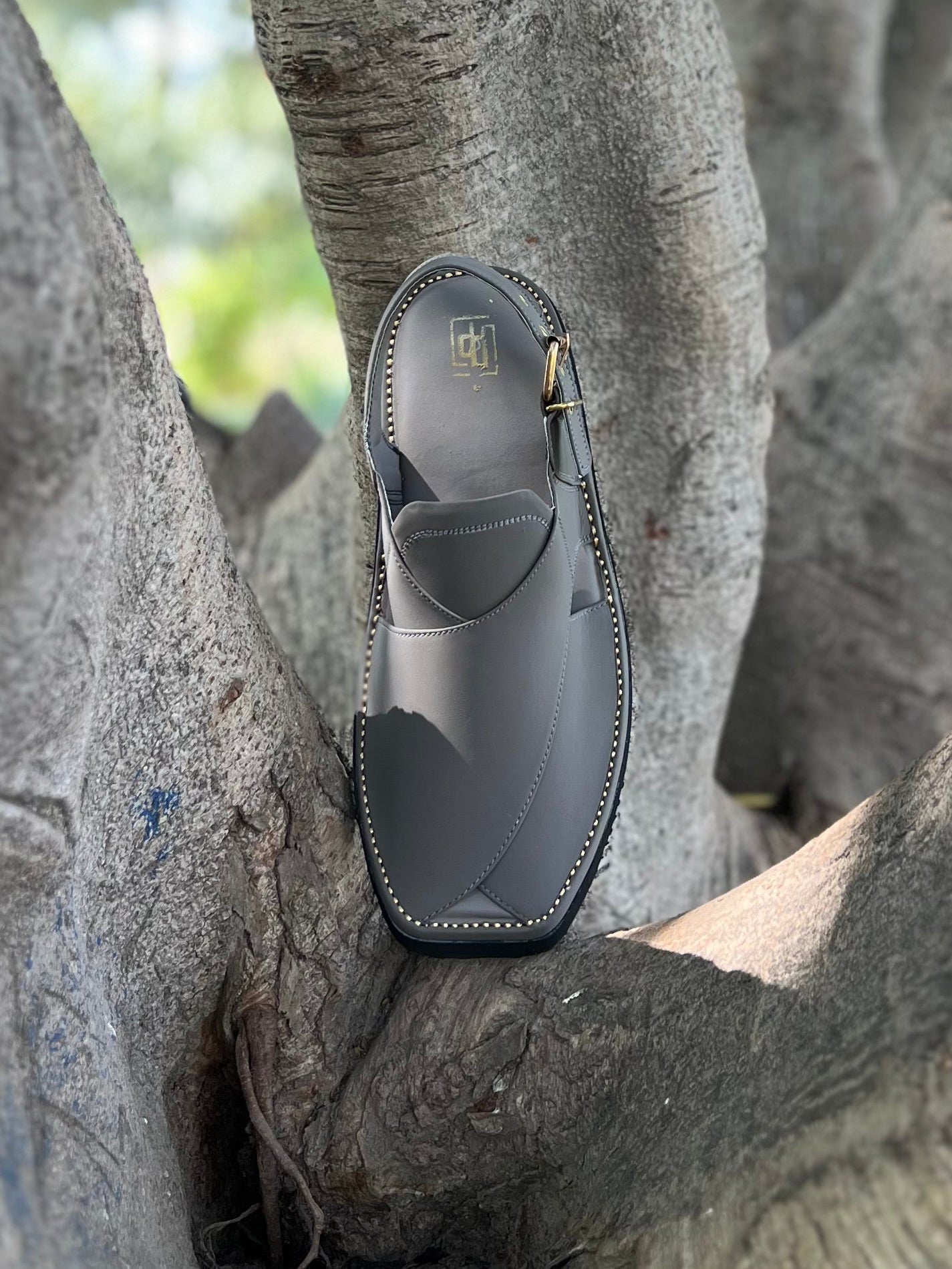 Royal Strap Matte Grey Peshawari Chappal – Sketcher Sole